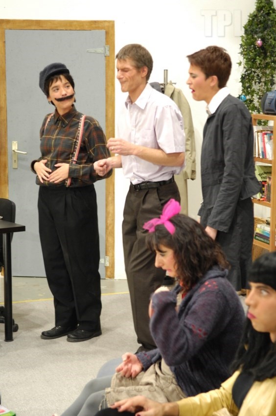 le père noel est une ordure